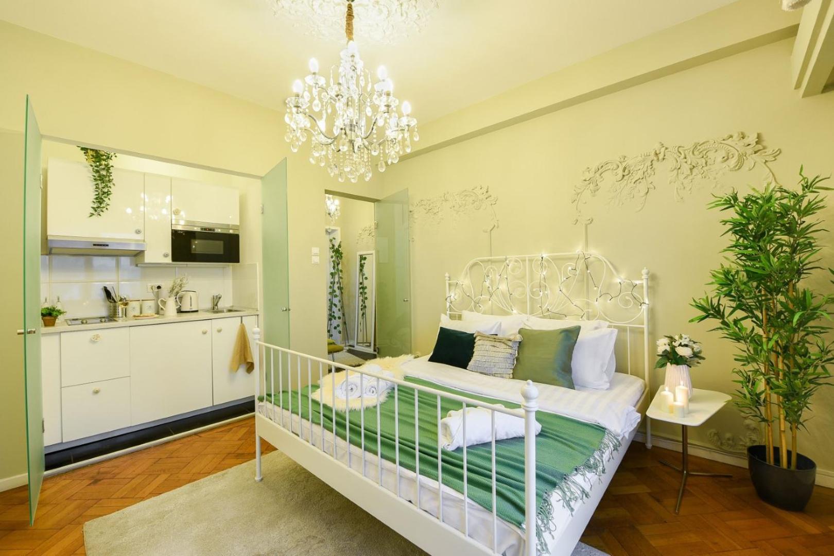 Cozy Studio Overlooking The Old Town Bucureşti Eksteriør bilde
