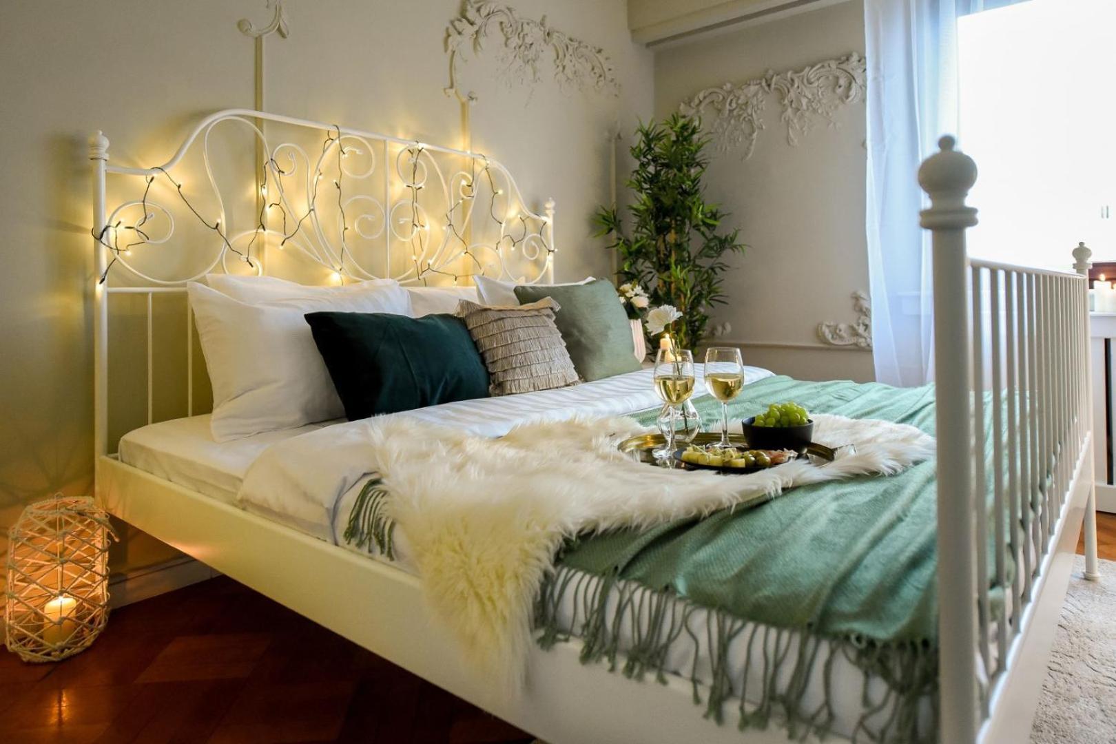 Cozy Studio Overlooking The Old Town Bucureşti Eksteriør bilde