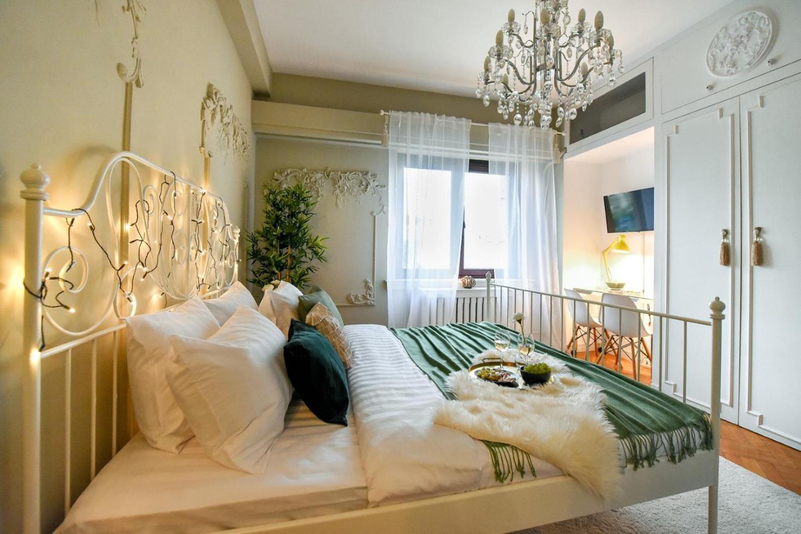 Cozy Studio Overlooking The Old Town Bucureşti Eksteriør bilde
